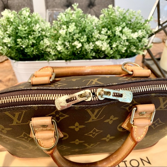❤️SOLD- Louis Vuitton Monogram Alma MM - Picture 8 of 16
